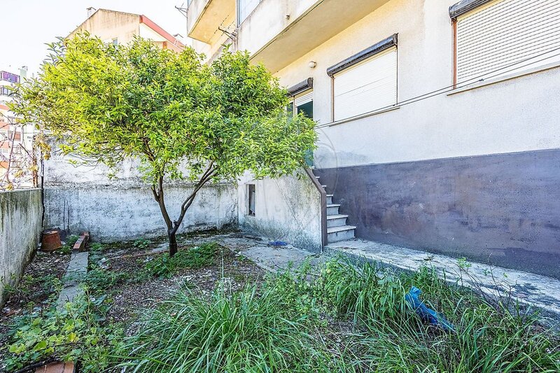 Apartamento T3 à venda em Amora, Seixal RE/MAX Portugal