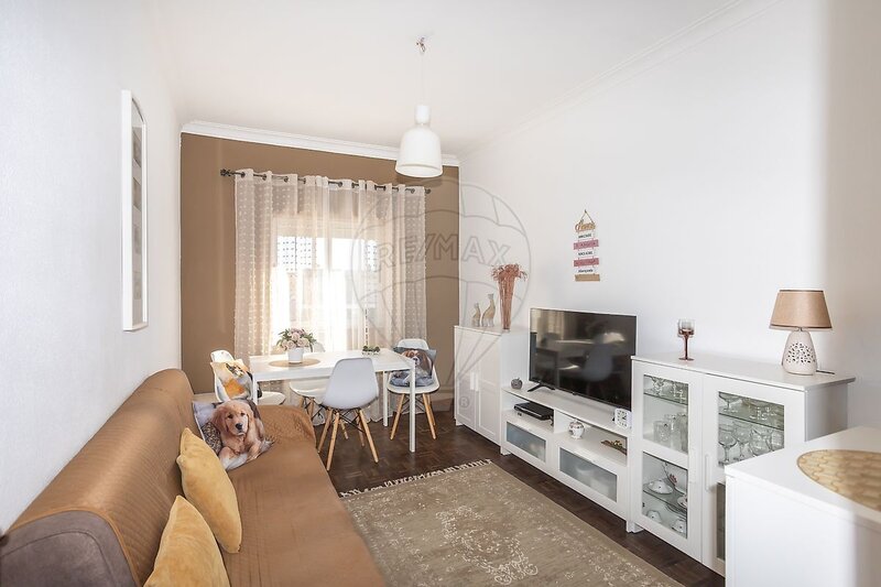 Apartamento T2 à venda em Alto do Seixalinho, Santo André e Verderena, Barreiro RE/MAX Portugal