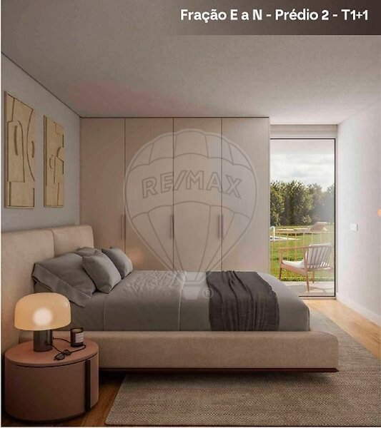 Apartamento T2 à venda em Cedofeita, Santo Ildefonso, Sé, Miragaia, São Nicolau e Vitória, Porto RE/MAX Portugal