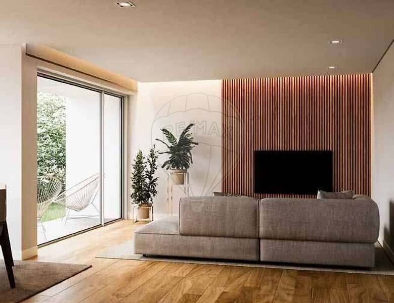 Apartamento T2 à venda em Cedofeita, Santo Ildefonso, Sé, Miragaia, São Nicolau e Vitória, Porto RE/MAX Portugal