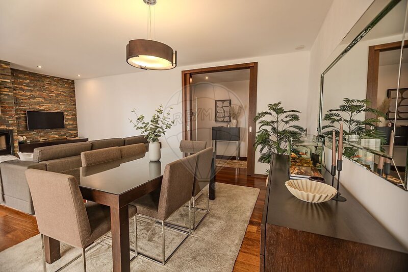 Apartamento T3 à venda em Canidelo, Vila Nova de Gaia RE/MAX Portugal