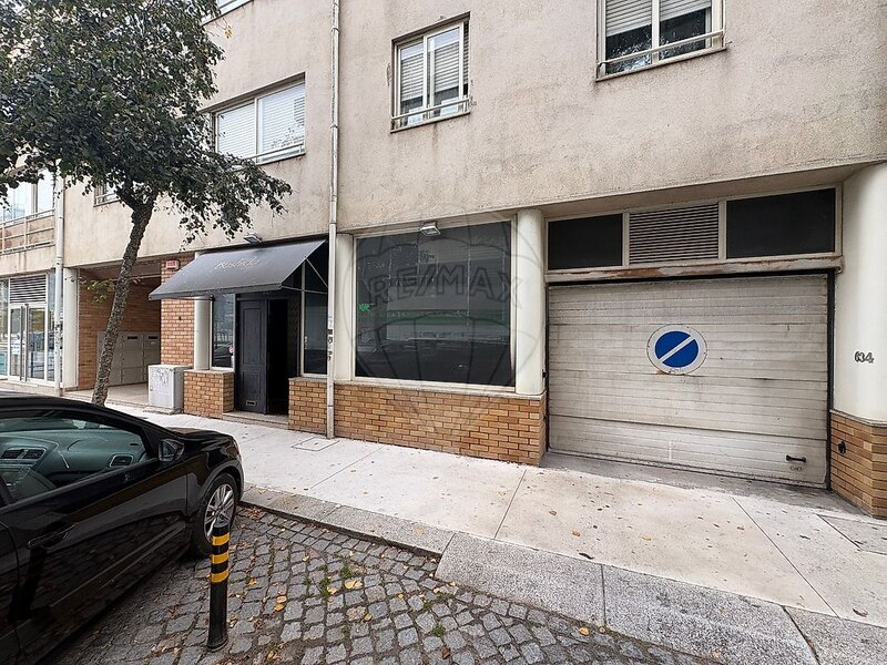 Loja à venda em Matosinhos e Leça da Palmeira, Matosinhos RE/MAX Portugal