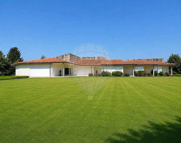 Moradia T6 à venda em Tagilde e Vizela (São Paio), Vizela RE/MAX Portugal
