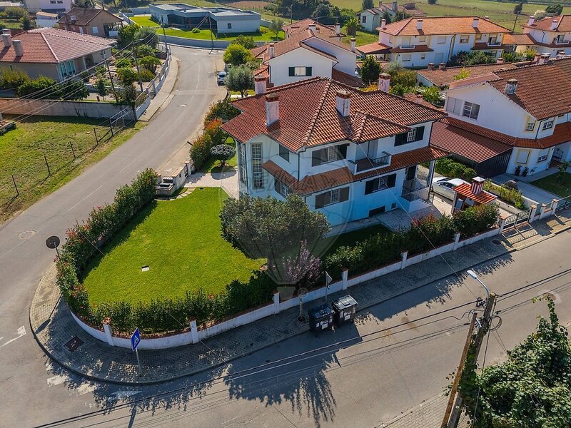 Moradia T4 à venda em Recardães e Espinhel, Águeda RE/MAX Portugal