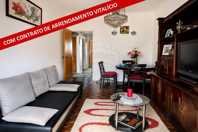 Apartamento T2 à venda em Águas Livres, Amadora RE/MAX Portugal