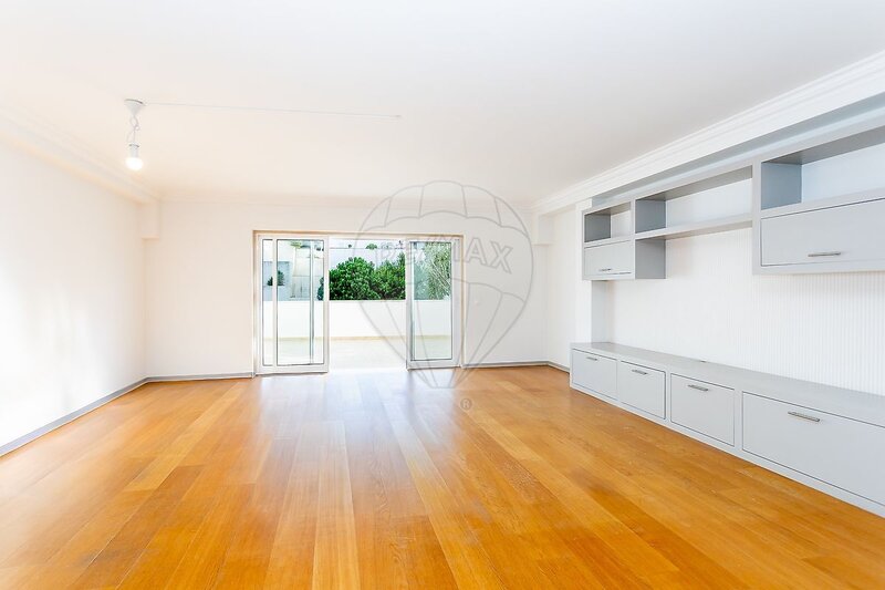 Apartamento T3 à venda em Cascais e Estoril, Cascais RE/MAX Portugal