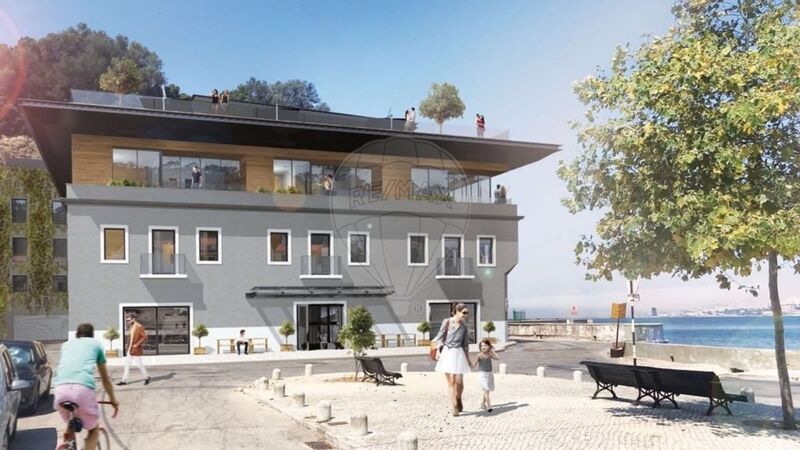Prédio de luxo à venda em Caparica e Trafaria, Almada RE/MAX Portugal