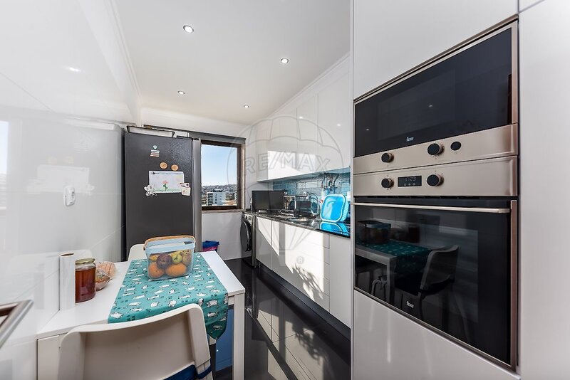 Apartamento T2 à venda em Odivelas, Odivelas RE/MAX Portugal