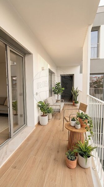 Apartamento T2 à venda em Ramada e Caneças, Odivelas RE/MAX Portugal