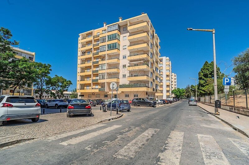 Apartamento T1 à venda em Faro (Sé e São Pedro), Faro RE/MAX Portugal