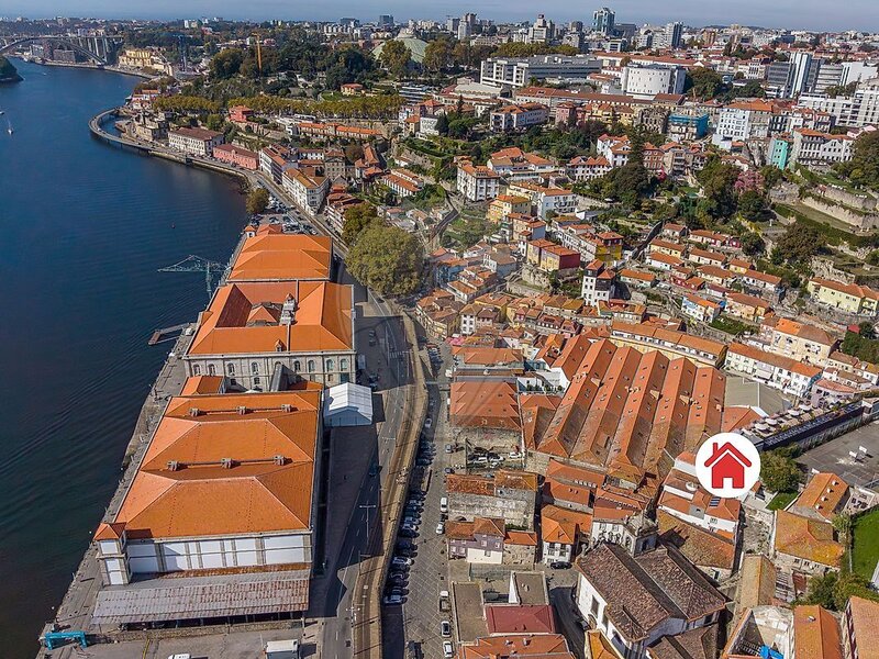 Apartamento T1 à venda em Cedofeita, Santo Ildefonso, Sé, Miragaia, São Nicolau e Vitória, Porto RE/MAX Portugal