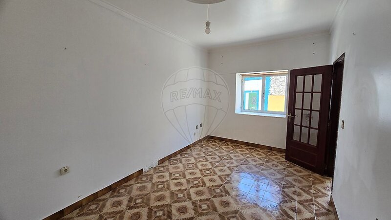 Moradia T2 à venda em Santana, Nisa RE/MAX Portugal