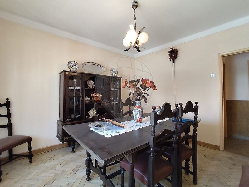 Moradia T2 à venda em Escalos de Cima e Lousa, Castelo Branco RE/MAX Portugal