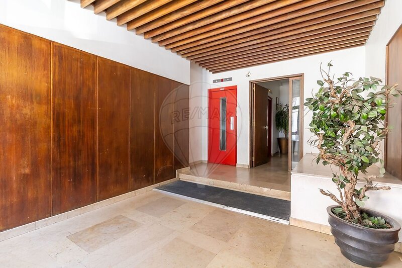Apartamento T4 para arrendar em Misericórdia, Lisboa RE/MAX Portugal