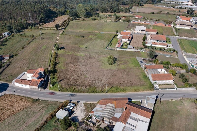 Terreno à venda em Eixo e Eirol, Aveiro RE/MAX Portugal