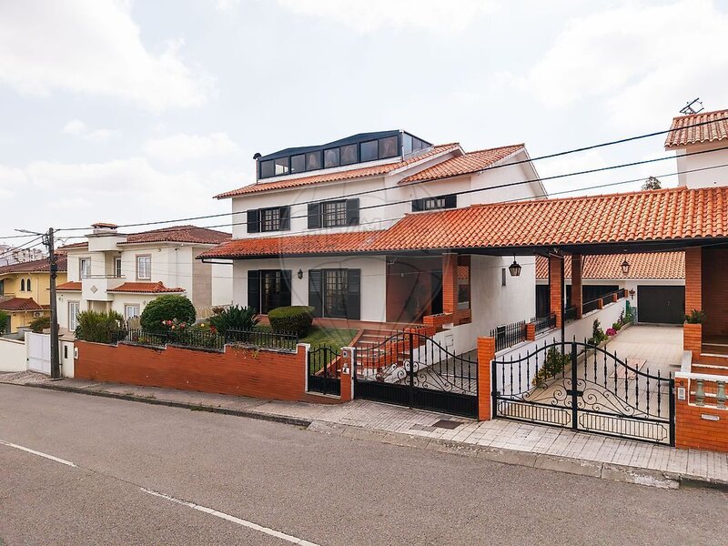 Moradia T4 à venda em Albergaria-a-Velha e Valmaior, Albergaria-a-Velha RE/MAX Portugal