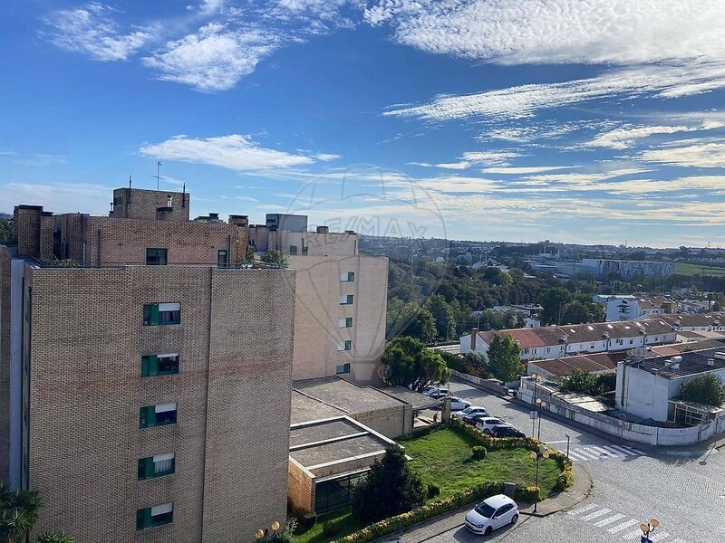 Apartamento T3 à venda em Cidade da Maia, Maia RE/MAX Portugal