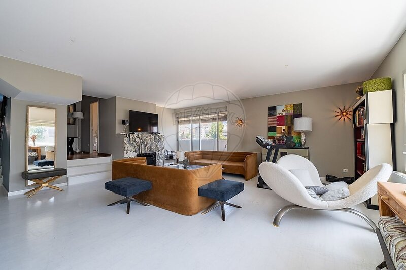 Apartamento T4 à venda em Lordelo do Ouro e Massarelos, Porto RE/MAX Portugal