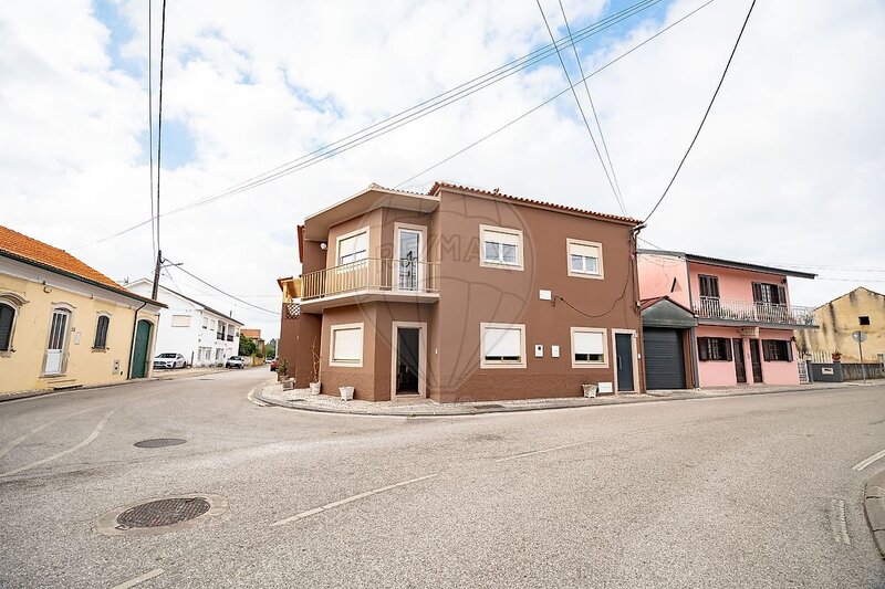 Apartamento T3 à venda em Covões e Camarneira, Cantanhede RE/MAX Portugal