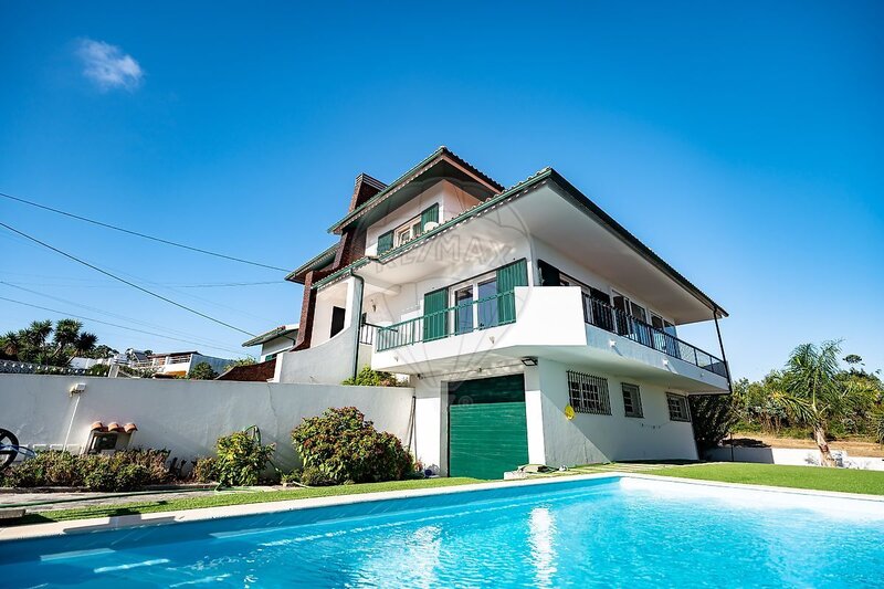 Moradia T6 de luxo à venda em Buarcos e São Julião, Figueira da Foz RE/MAX Portugal