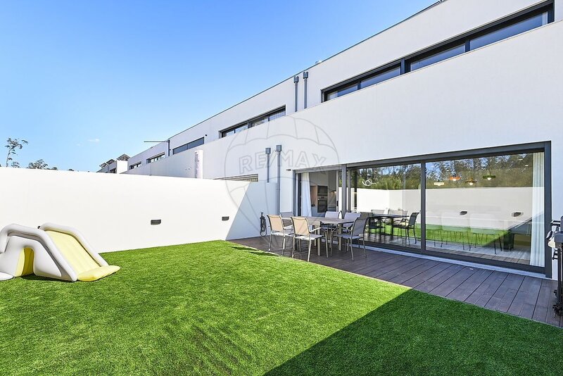 Moradia T3 para arrendar em Vila Chã, Vila do Conde RE/MAX Portugal