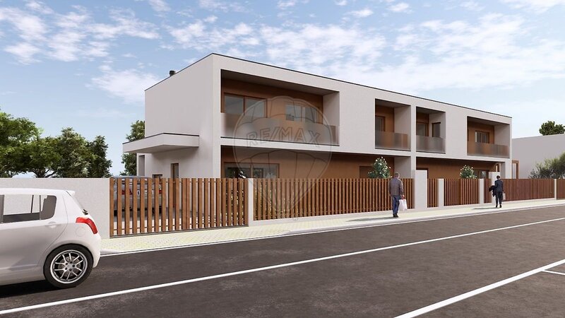 Moradia T3 à venda em Gulpilhares e Valadares, Vila Nova de Gaia RE/MAX Portugal
