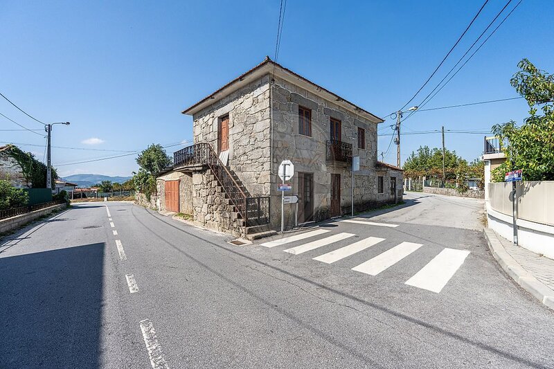 Moradia T2 à venda em Vila Verde e Santão, Felgueiras RE/MAX Portugal