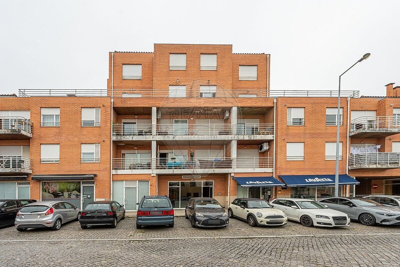 Apartamento T2 à venda em São Mamede de Infesta e Senhora da Hora, Matosinhos RE/MAX Portugal