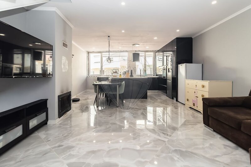 Moradia T3 à venda em Queluz e Belas, Sintra RE/MAX Portugal