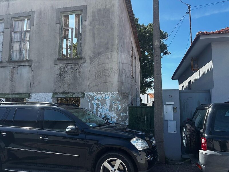 Moradia T4 à venda em Matosinhos e Leça da Palmeira, Matosinhos RE/MAX Portugal