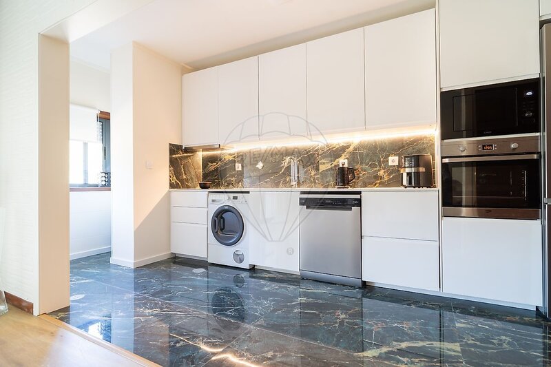Apartamento T3 à venda em Paredes, Paredes RE/MAX Portugal