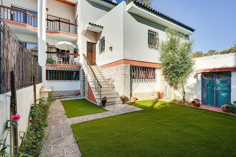 Moradia T4 à venda em Cascais e Estoril, Cascais RE/MAX Portugal