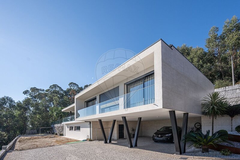 Moradia T3 à venda em Arões (São Romão), Fafe RE/MAX Portugal
