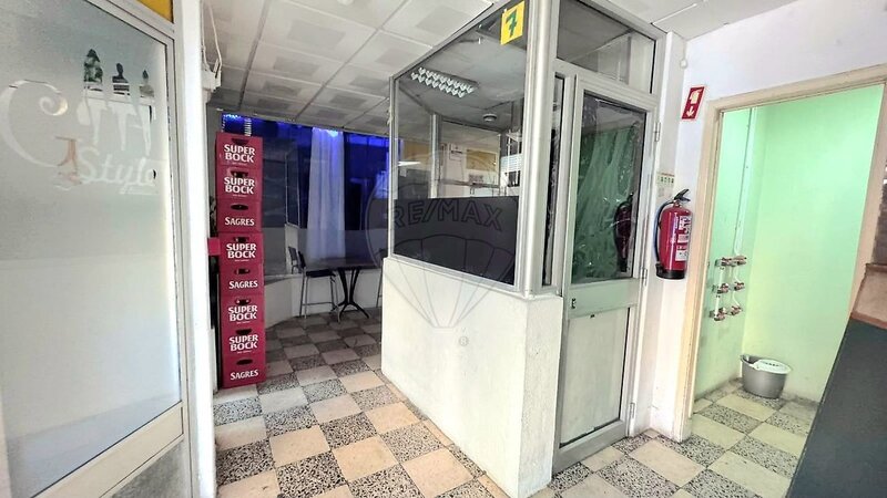 Loja à venda em Agualva e Mira-Sintra, Sintra RE/MAX Portugal