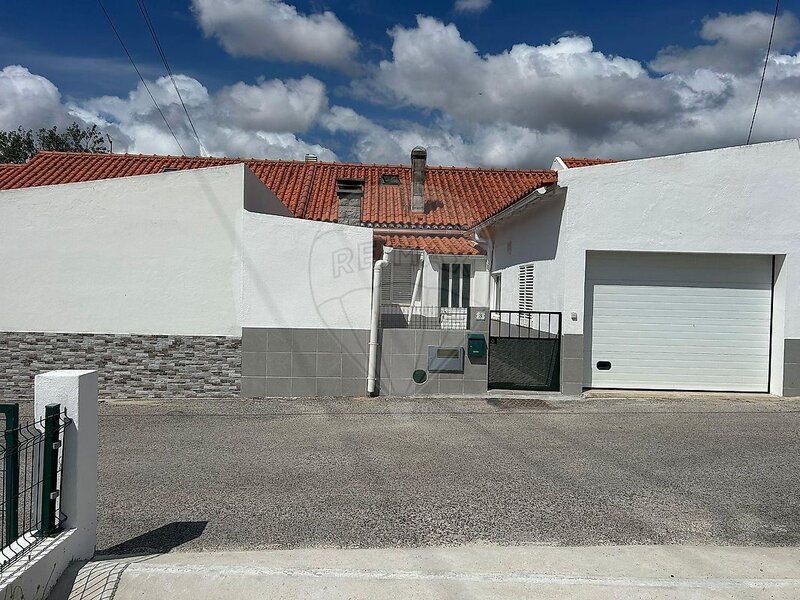 Moradia T1 à venda em Gaeiras, Óbidos RE/MAX Portugal