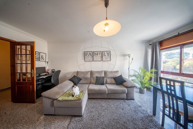 Apartamento T3 à venda em Ramada e Caneças, Odivelas RE/MAX Portugal