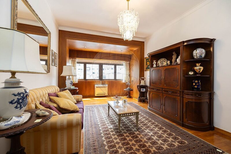 Apartamento T4 à venda em Lumiar, Lisboa RE/MAX Portugal