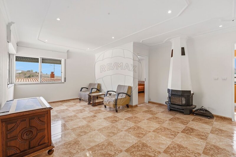 Apartamento T3 à venda em Queluz e Belas, Sintra RE/MAX Portugal