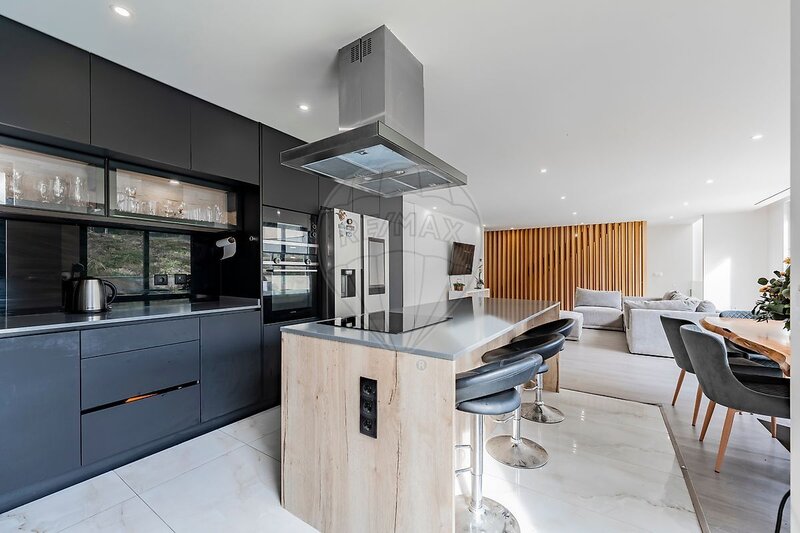 Moradia T4 à venda em Palmeira, Braga RE/MAX Portugal