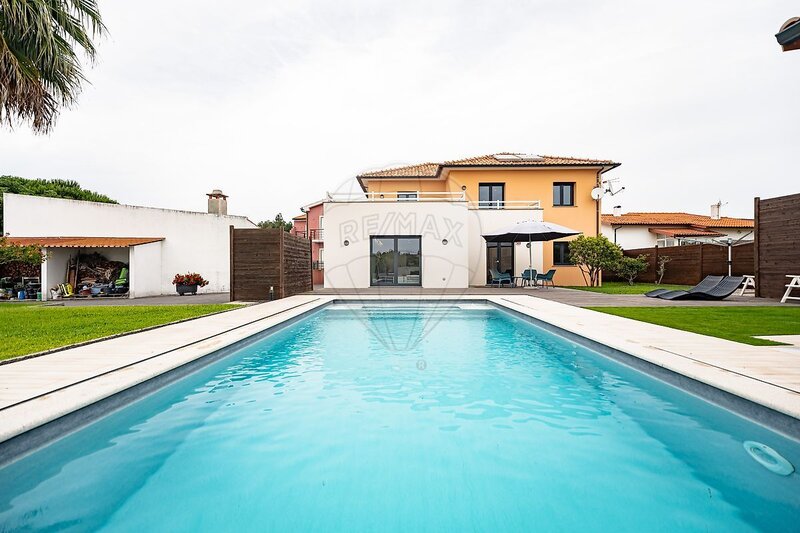 Moradia T4 de luxo à venda em Mira, Mira RE/MAX Portugal