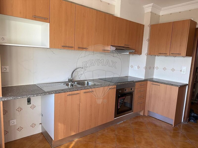 Apartamento T3 à venda em Covilhã e Canhoso, Covilhã RE/MAX Portugal