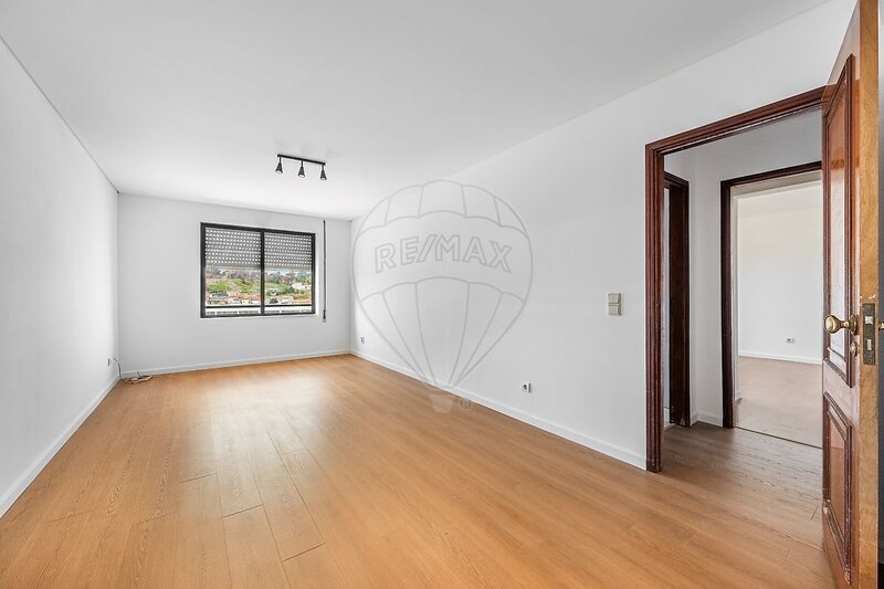 Apartamento T2 à venda em Rio Tinto, Gondomar RE/MAX Portugal