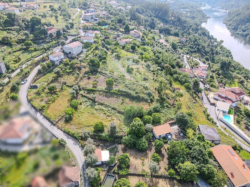 Moradia T2 à venda em Sande e São Lourenço, Marco de Canaveses RE/MAX Portugal