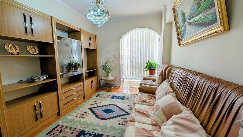 Apartamento T3 à venda em Loures, Loures RE/MAX Portugal