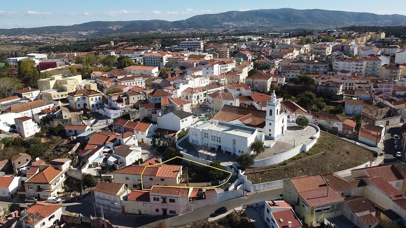 Moradia T5 à venda em Cadaval e Pêro Moniz, Cadaval RE/MAX Portugal