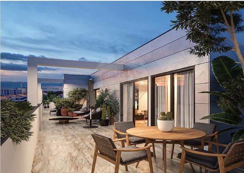 Apartamento T3 à venda em Águas Santas, Maia RE/MAX Portugal