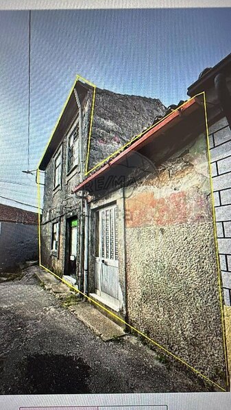 Moradia T2 à venda em Rio Tinto, Gondomar RE/MAX Portugal