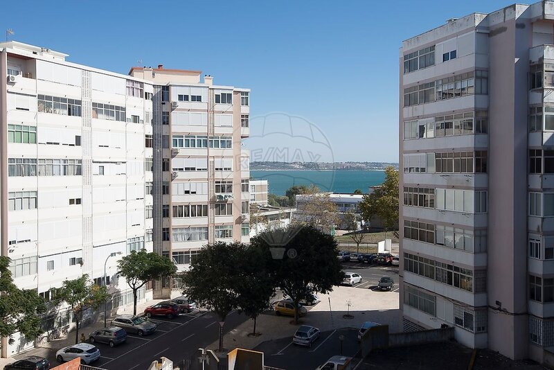 Apartamento T1 para arrendar em Oeiras e São Julião da Barra, Paço de Arcos e Caxias, Oeiras RE/MAX Portugal