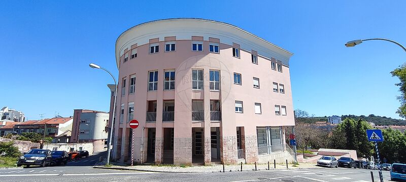 Escritório para arrendar em Algés, Linda-a-Velha e Cruz Quebrada-Dafundo, Oeiras RE/MAX Portugal