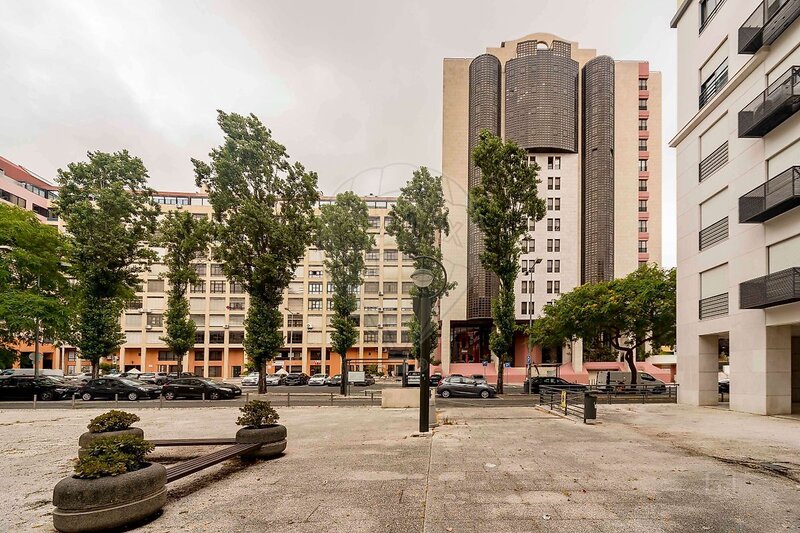 Apartamento T3 de luxo à venda em São Domingos de Benfica, Lisboa RE/MAX Portugal